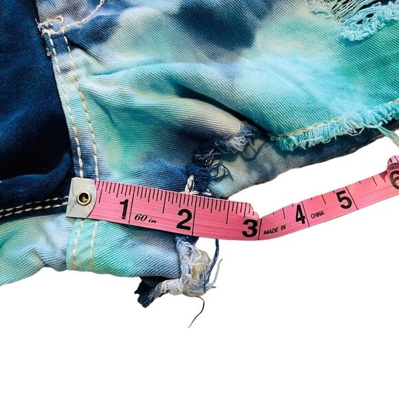 10/$25🦋 Mossimo Teal & Blue Tie Dye Low-Rise Distressed Frayed Denim Shorts - 3 - Picture 8 of 11
